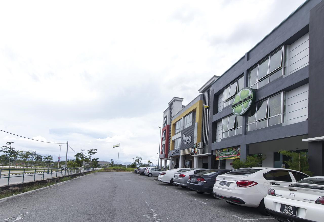 Clover Hotel Ipoh Exterior foto